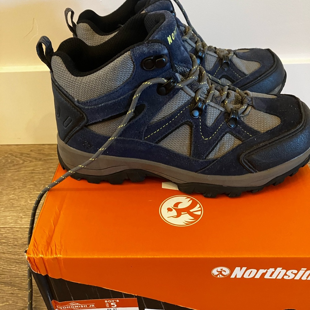 Northside Boy’s Navy/Volt Hiking Waterproof Boot 314907B489 - Picture 2 of 14